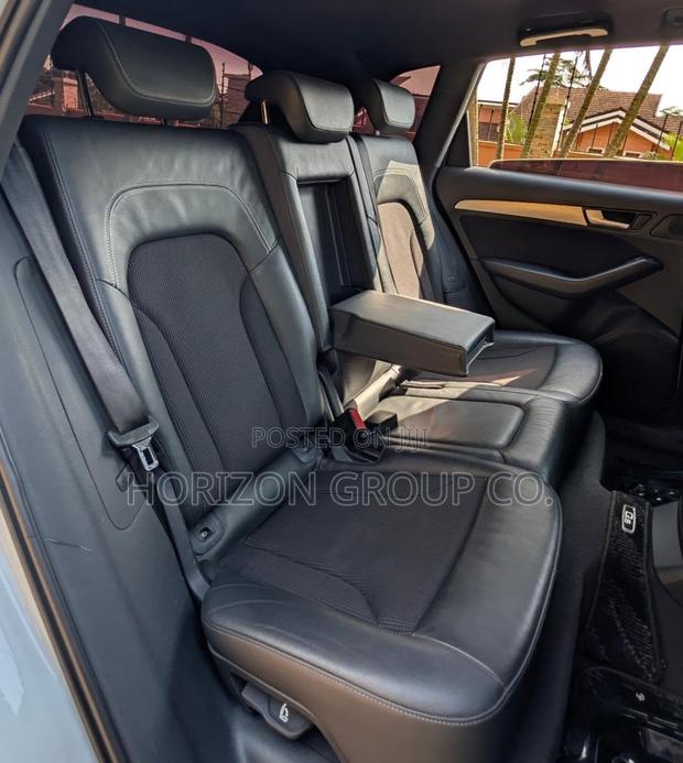 Audi Q5 2.0T Premium Quattro 2012 White