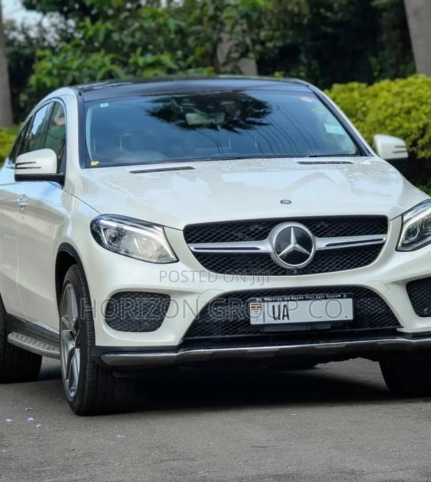 Mercedes-Benz GLE-Class GLE 350d 4MATIC 2017 White