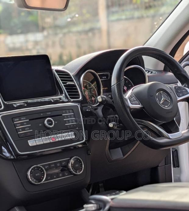 Mercedes-Benz GLE-Class GLE 350d 4MATIC 2017 White
