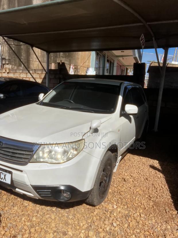 Subaru Forester 2.5X Automatic 2011 White