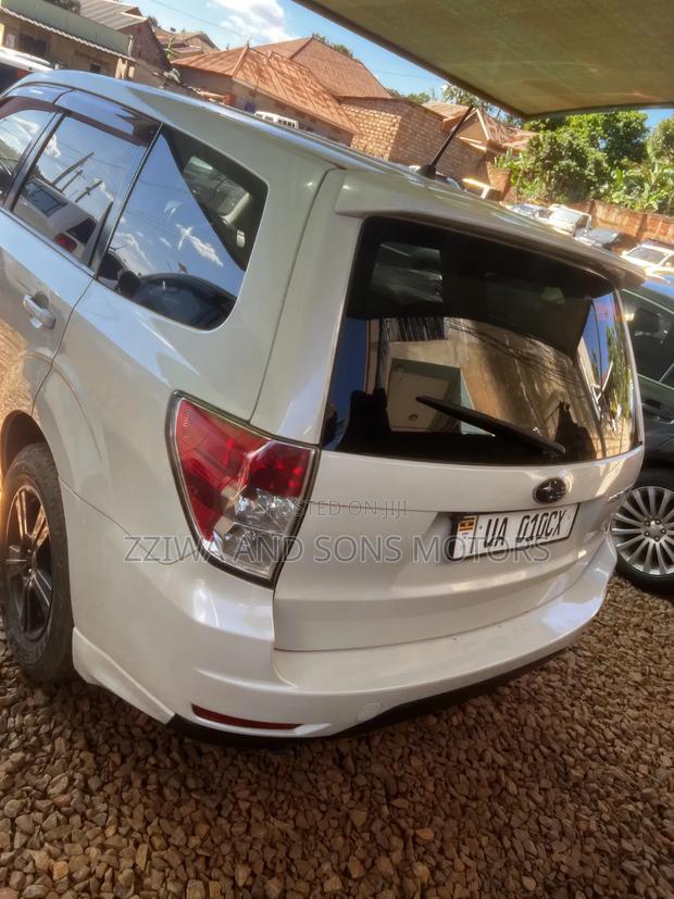 Subaru Forester 2.5X Automatic 2011 White