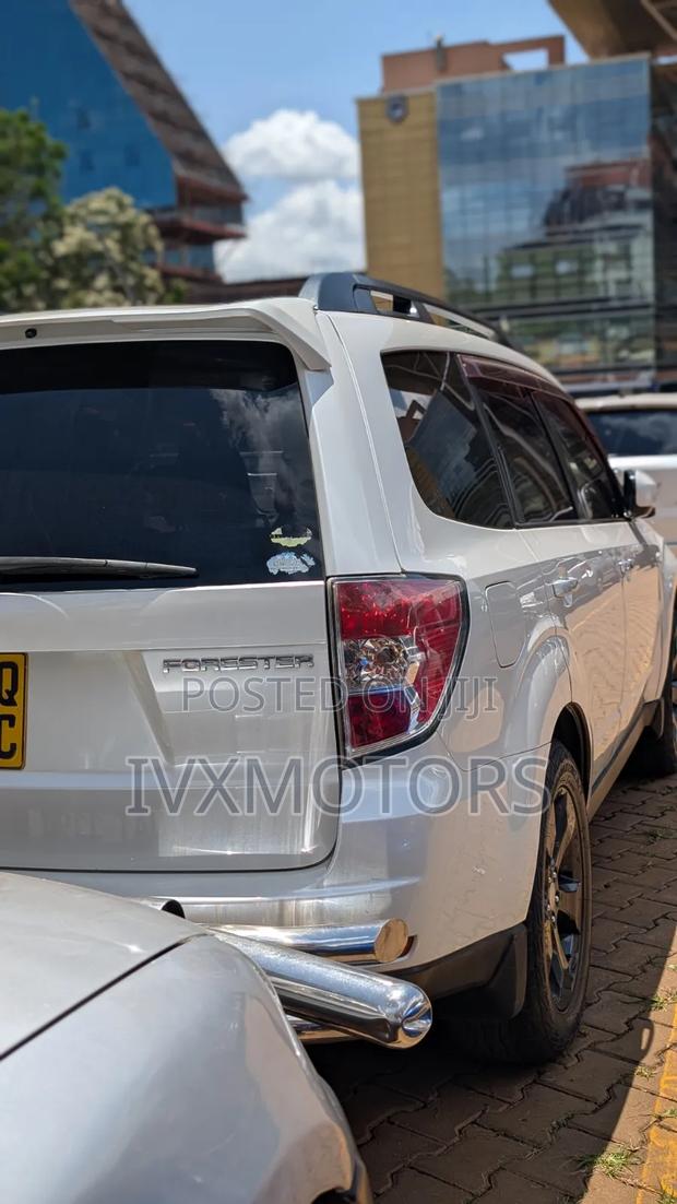 Subaru Forester 2010 Silver