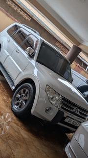 Mitsubishi Pajero 3.0 2011 Off white for sale