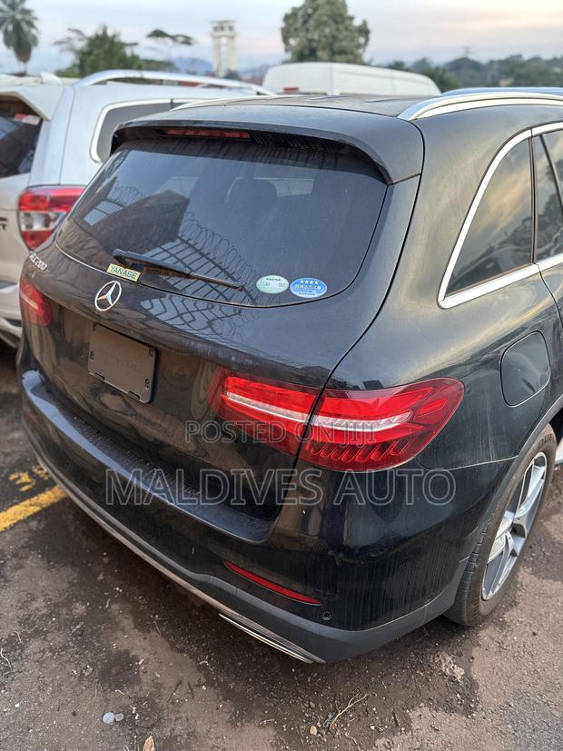 Mercedes-Benz GLC-Class 2017 Black
