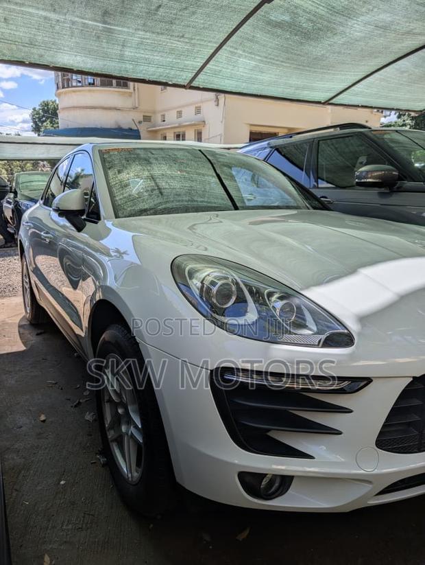 Porsche Macan 2019 White