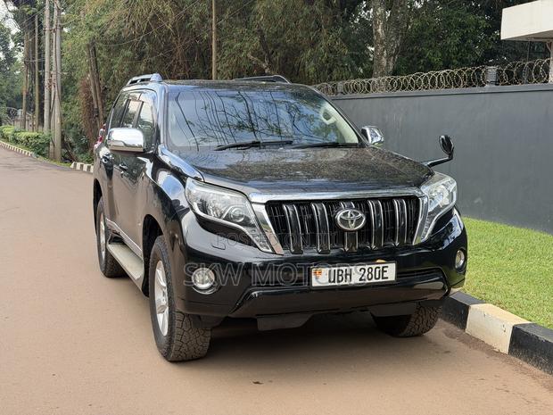 Toyota Land Cruiser Prado 2015 Black