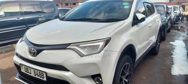 Toyota RAV4 2015 White