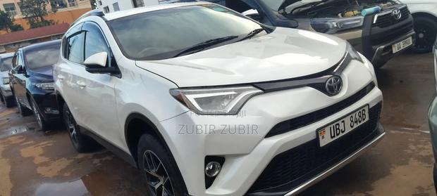 Toyota RAV4 2015 White