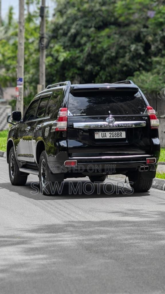 Toyota Land Cruiser Prado 2016 Black