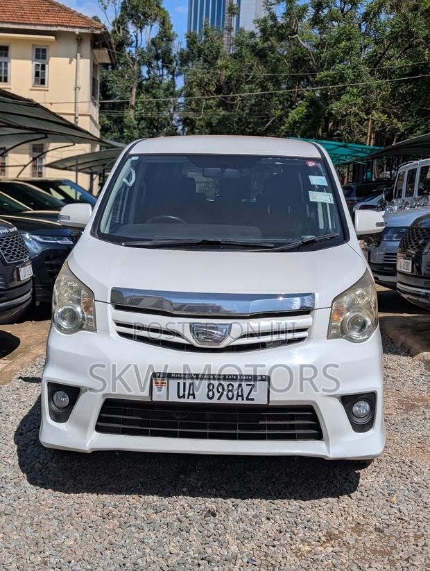 Toyota Noah 2012 White