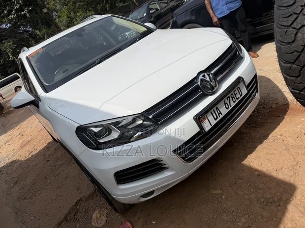 Volkswagen Touareg 2017 White