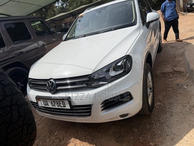 Volkswagen Touareg 2017 White
