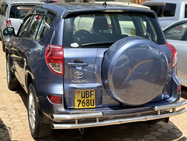 Toyota RAV4 2.4 2008 Blue