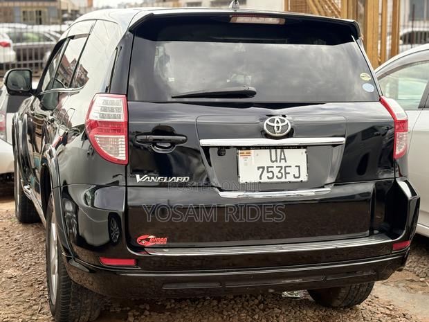 Toyota Vanguard 2009 Black