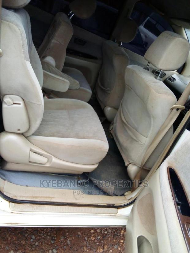 Toyota Gaia 1998 White