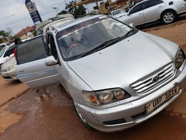 Toyota Ipsum 1997 Silver